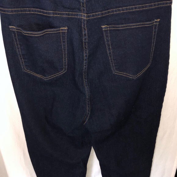 SOLD - High waisted jeans - Picture 6 of 6